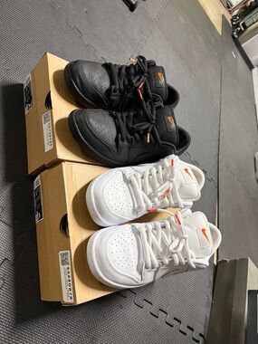Nike SB dunk low pro size 11 black and white pairs